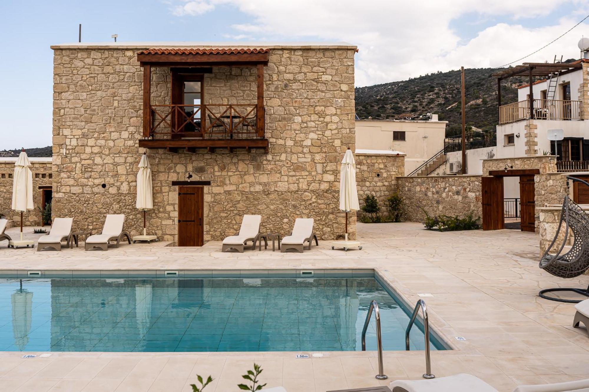 Harma Traditional Boutique Suites Pafos Exterior foto