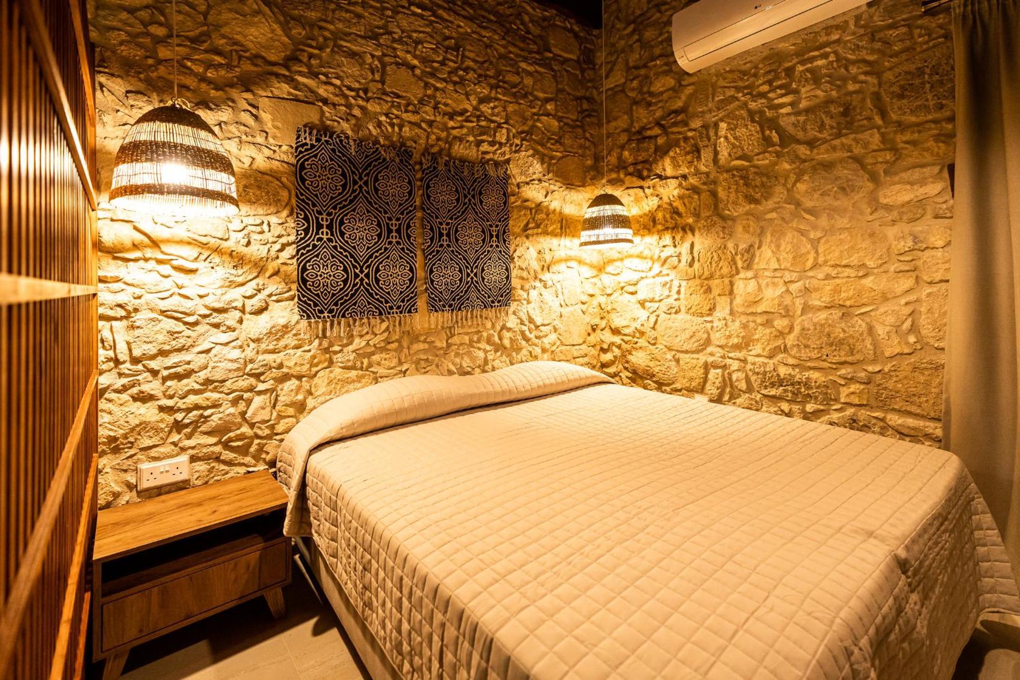 Harma Traditional Boutique Suites Pafos Quarto foto